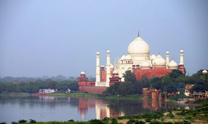 From Jaipur: Taj Mahal Sunrise & Agra Private Guided Day Trip