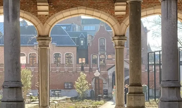 Lost Lanes and Secret Gardens Self Guided Audio Tour