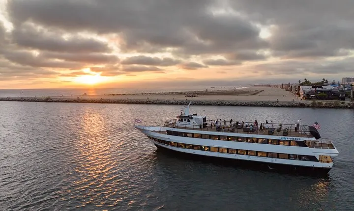 City Cruises Los Angeles Dinner Cruise from Marina del Rey