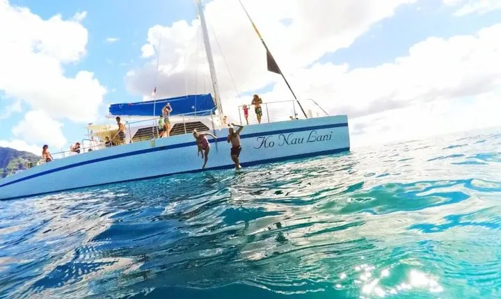 Discover Isla Mujeres tour with snorkel, buffet and open bar
