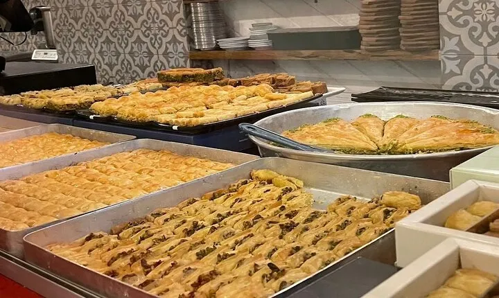 Tel Aviv: Food & History Tour of Jaffa Old City & Flea Market