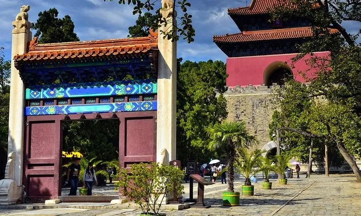 Beijing Private One Day Tour to Visit Badaling Great Wall and Ming Dynasty Tombs