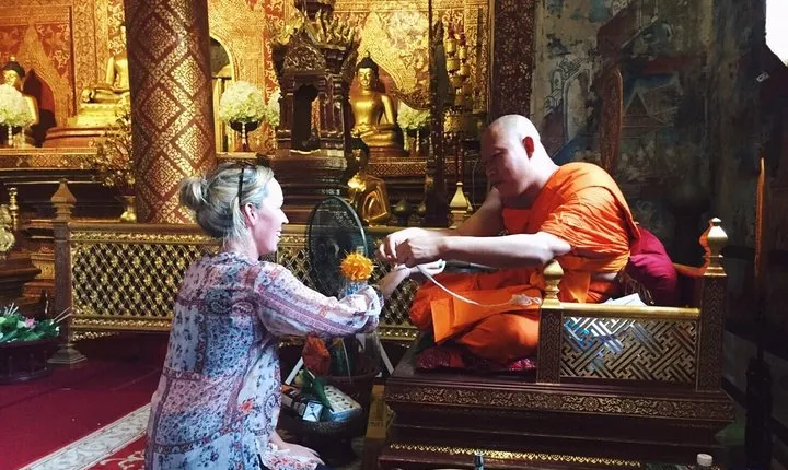 Half Day Chiang Mai City Temples & Museum Tour - Group or Private