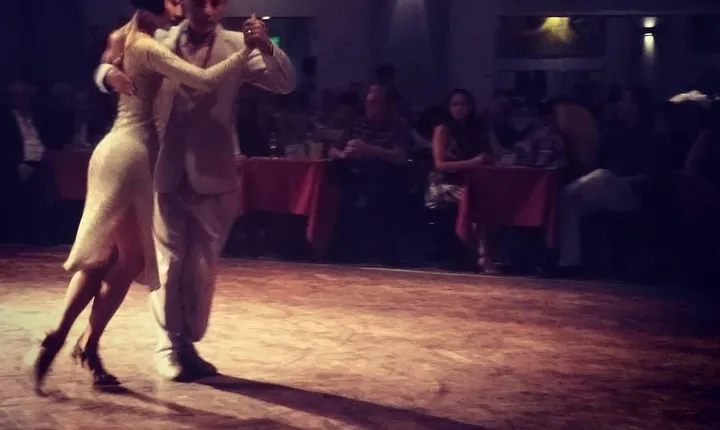 Tango like a Local in Buenos Aires