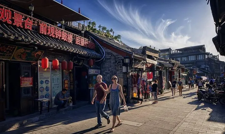 Back lakes-Yandai Xie street With Street Food Private Night Tour