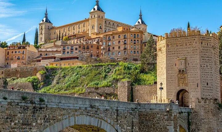 Toledo Private Walking Tour with a Professional Guide