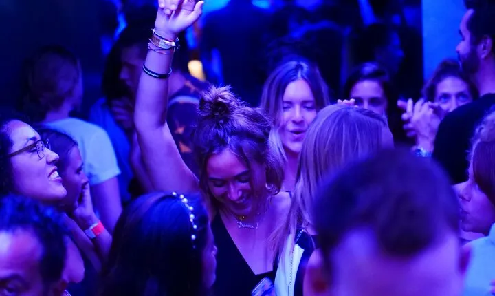 Riviera Bar Crawl Party with Free Shots and VIP Entry