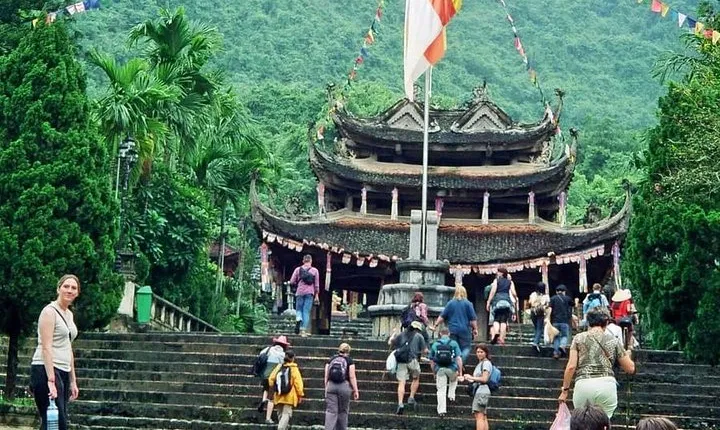 Perfume Pagoda 1 Day Tour