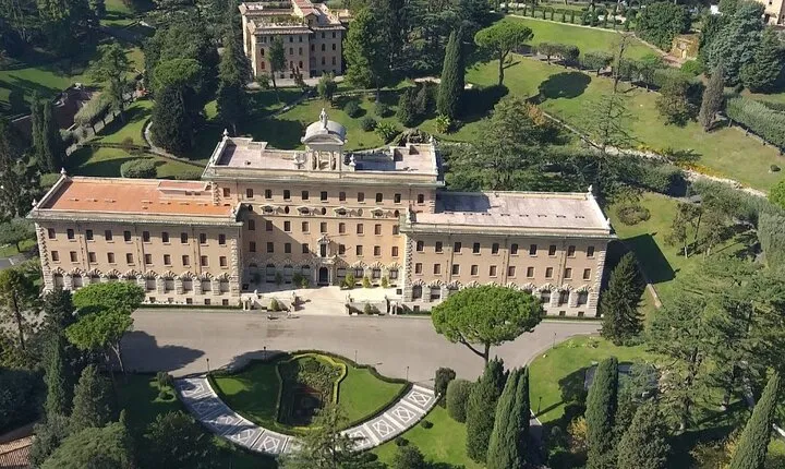 Private Car Transfers from Airport to Rome City