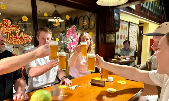 Ho Chi Minh City : Saigon Craft Beer & Local Food Tour By Scooter