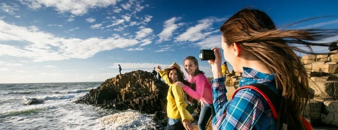 Giant's Causeway, Dark Hedges, and Belfast Tour from Dublin