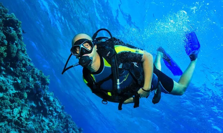 2 Stops Daily Diving Explore Underwater Adventure - Hurghada
