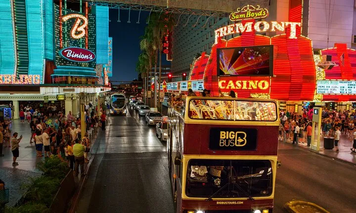 Viator Exclusive: 10:15PM Las Vegas Night Tour by Open-Top Bus