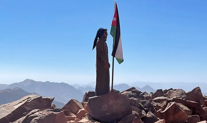 Full-Day Jebal Um Ad Dami Hiking the Highest Mountain in Jordan