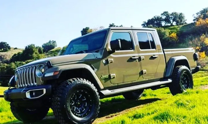 Private Full Day Hana Jeep Tour