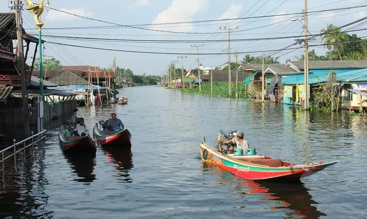 Half-Day Bangkok Off-the-Beaten-Track Tour: Rural Villages and Khlongs