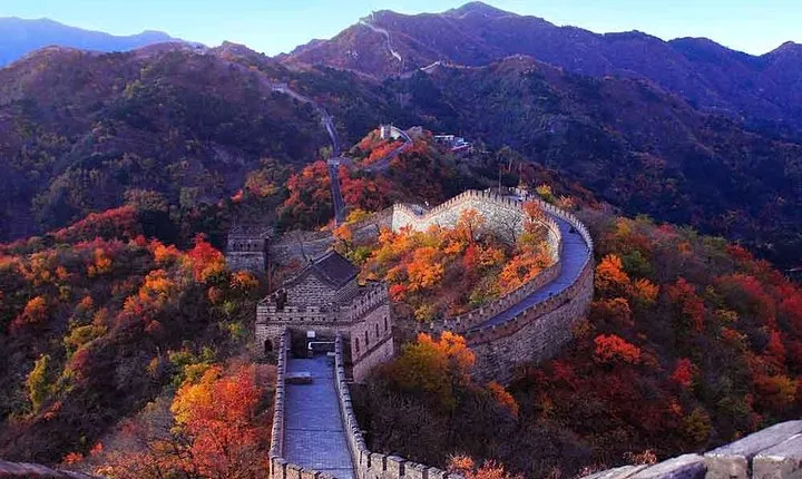 Small Group Tour: Mutianyu Great Wall, Summer Palace & Bird Nest