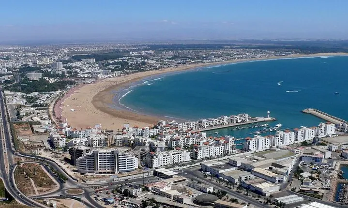 Agadir Tour from Marrakech: Beach, Souks & Crocoparc Adventure