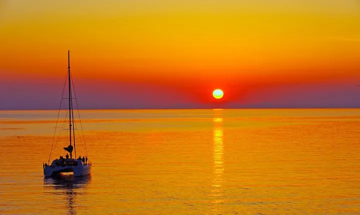 Santorini Sunset Luxury Sailing Catamaran Cruise with BBQ, drinks, transfer