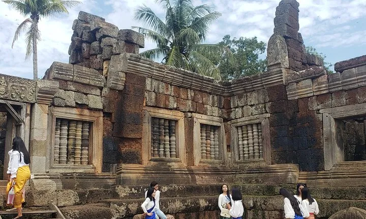 Chisor mountain,Ta Moa Zoo ,Ta Prom temple Tour