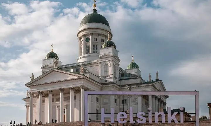 A Finntastic Walking Tour in Helsinki