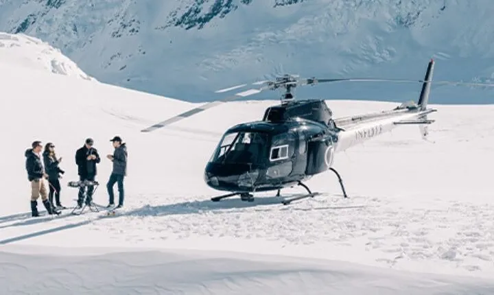 90 Minute private helicopter charter - Picnic amongst the Peaks