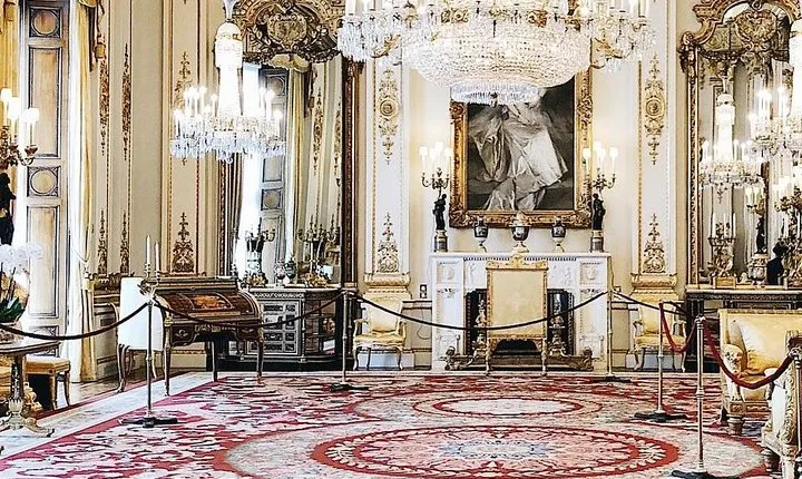 Full Royal Tour: Royal London & Buckingham Palace Tour