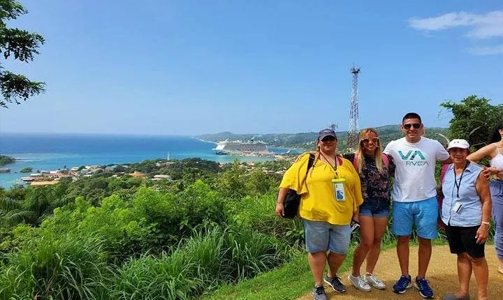 Roatan Sun & Fun, Sloths & Monkeys, Beach & Private Transfer
