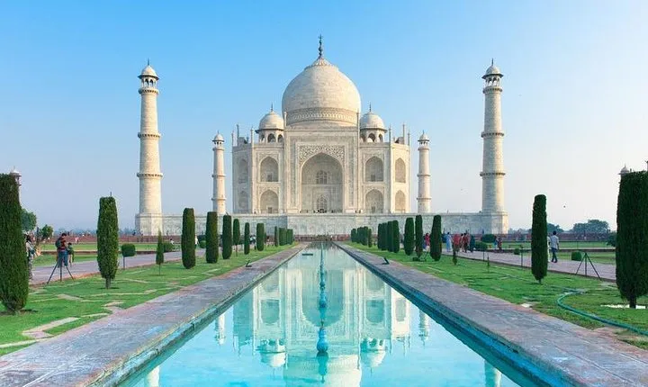 Same Day Agra Tour by Gatimaan Express