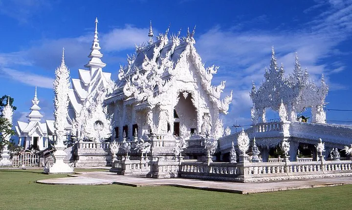 Chiang Rai City and Temples Tour