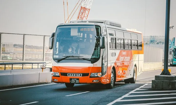 Airport Limousine Bus Transfers from/to Narita and Haneda International Airport