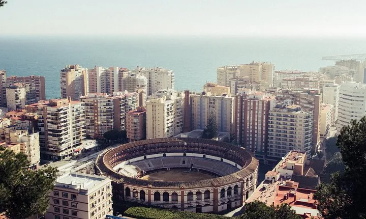 Explore Malaga in 60 minutes with a Local