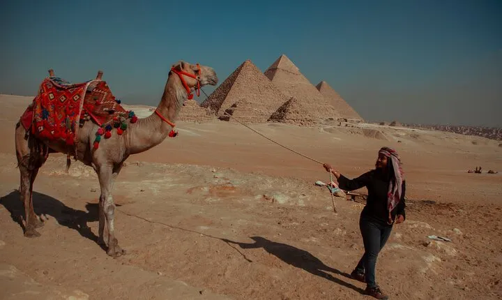 Cairo Layover Tours to Giza Pyramids & Islamic Cairo