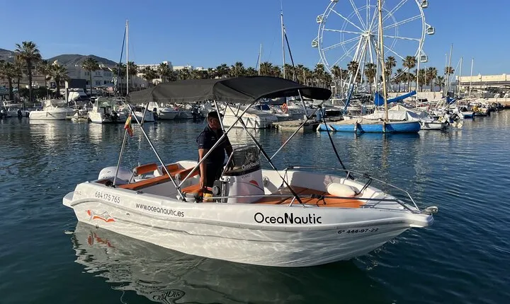Alquiler de barco sin titulacion en Malaga