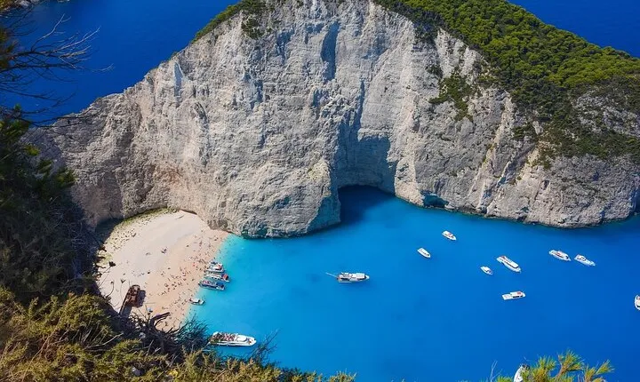 12 Day Private Tour at Ancient Greece with Zakynthos & Santorini 