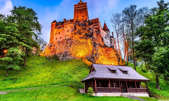 Tour to Dracula's Castle Peles Castle and Brasov from Bucharest