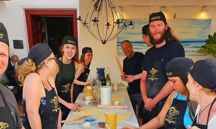 Pasta & pizza Cooking Class sorrento coast free pick up