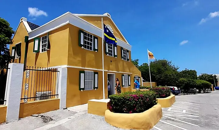 Curaçao City and Beach Tour