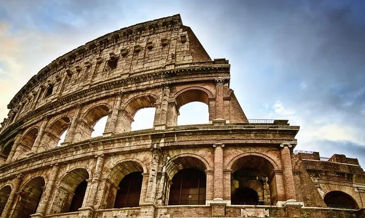 Colosseum tour with option arena