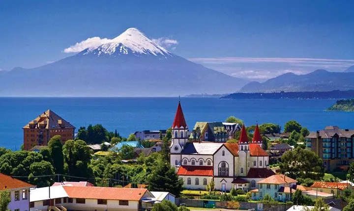 Premium Full day Tour to Osorno Volcano and Petrohue in Puerto Varas