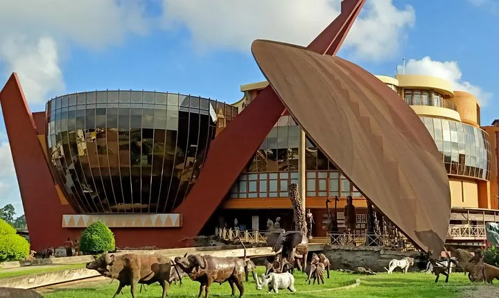 Arusha African Shopping Tour