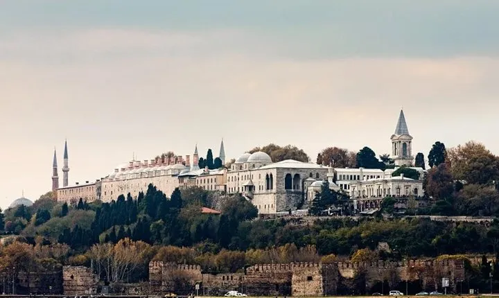 Istanbul Ottoman Tour: Topkapi Palace and Blue Mosque
