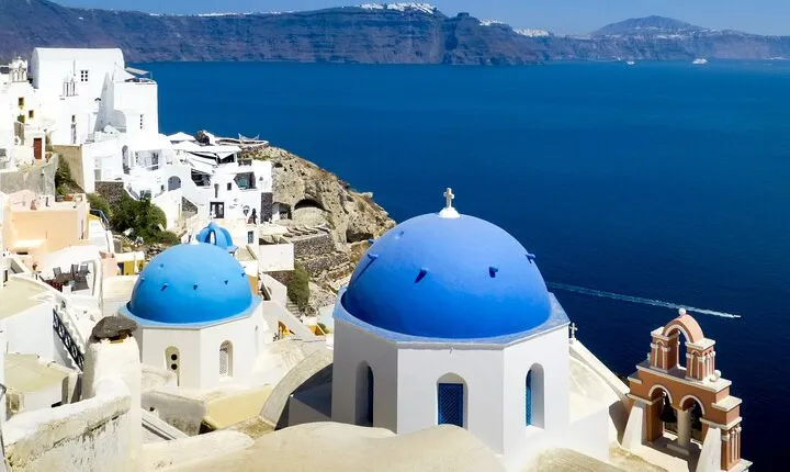 Private Santorini Tailor Made - Choice of the Guest!