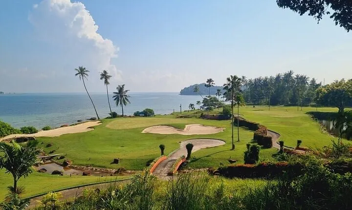 Palm Spring Golf Batam - Private Day Trip