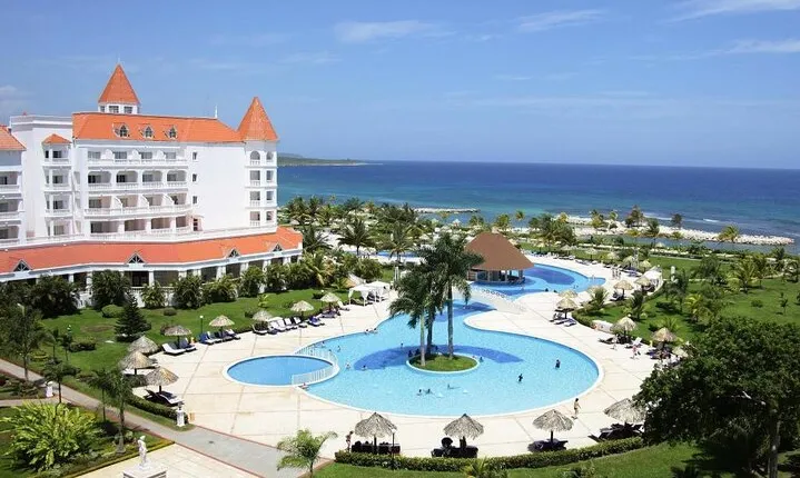 Private Airport Transfer to Bahia Principe Grand Jamaica