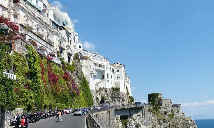 Private 4 days Route in Campania Region from Naples with Hotel pick-up