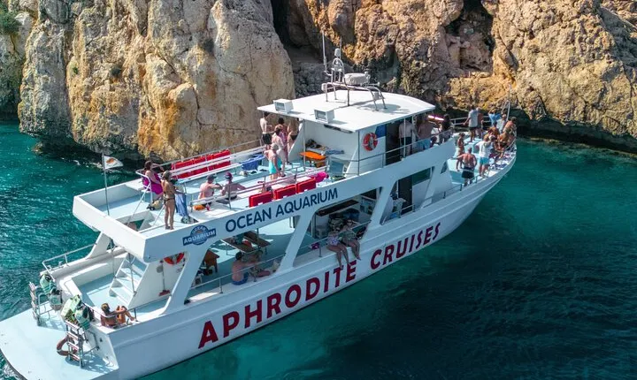 "Aphrodite I Cruises" trip to Blue Lagoon & Turtle Cove