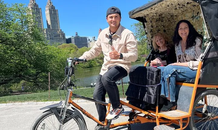 Central Park Pedicab Tour with local Guide