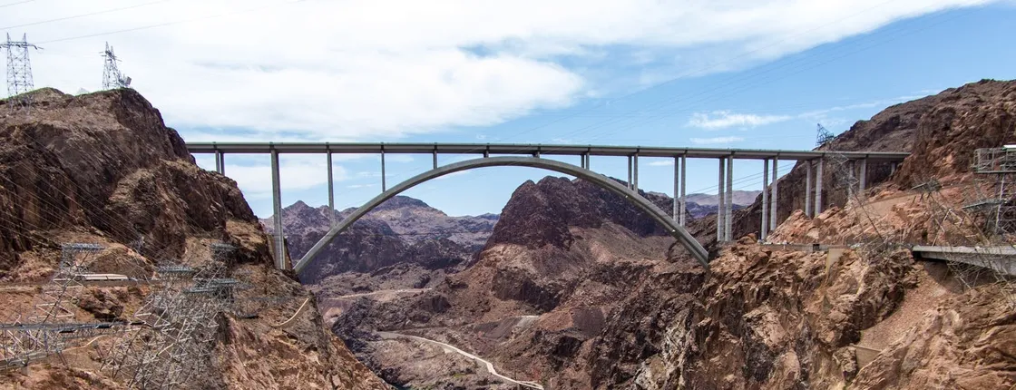 Ultimate Hoover Dam VIP tour with lunch from Las Vegas