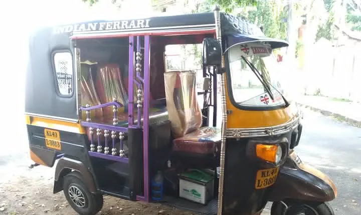 Explore Kochi by Tuk Tuk (book 1 adult & 2 go free (local only)